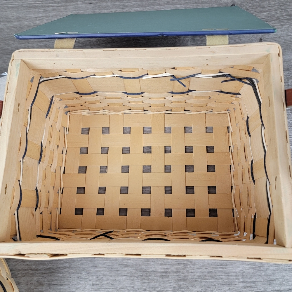 Happy Holidays Woven Baskets by CMI HENTON - Picture 6 of 16